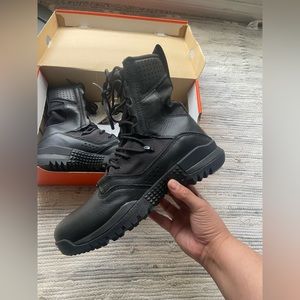 Nike boots Mens Size 8